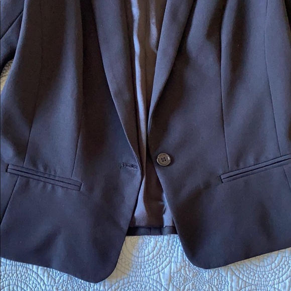 Structured Black Blazer - Picture 4 of 7